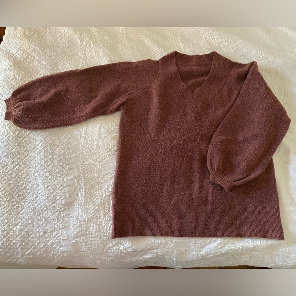 Hatch Collection V-Neck Sweater
